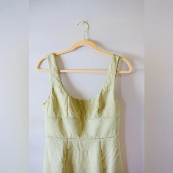 HELLOMOLLY - Picture 4 of 9